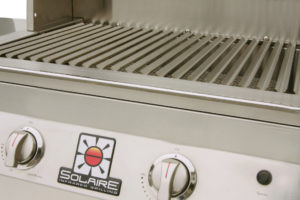 IRBQ-27GXLC_detail-right-control-panel_grates_1-r100-w1920